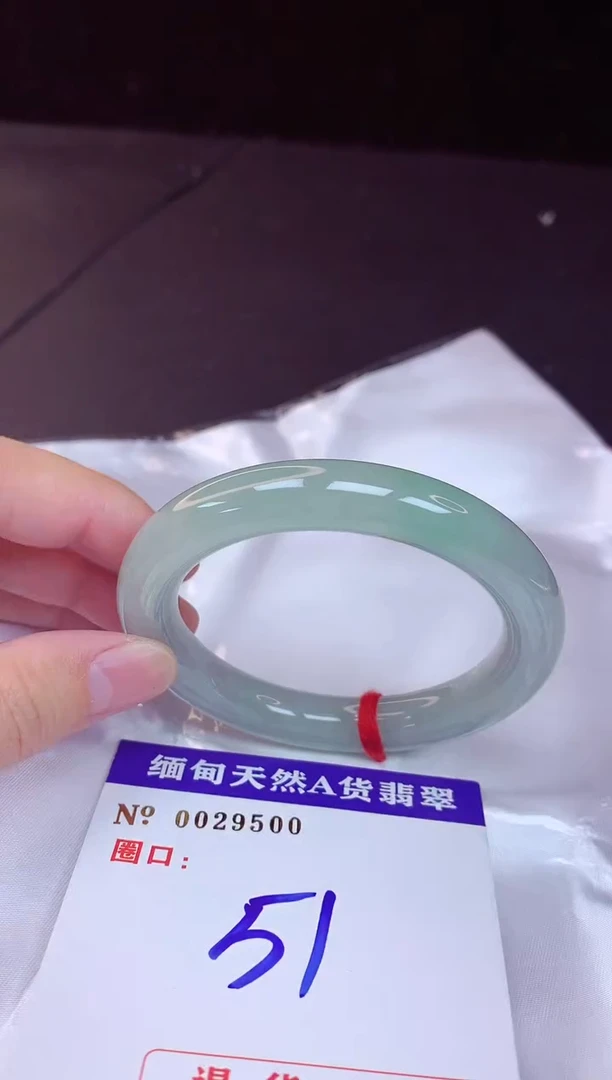 翡翠手镯未镶嵌51+