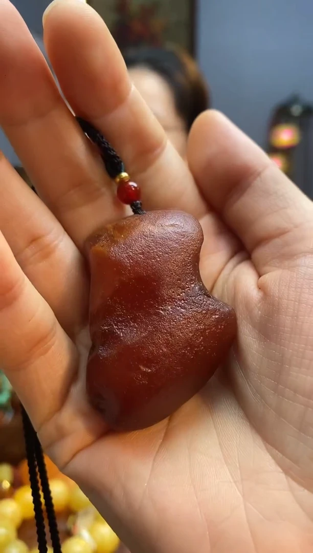 琥珀颈饰未镶嵌吊坠