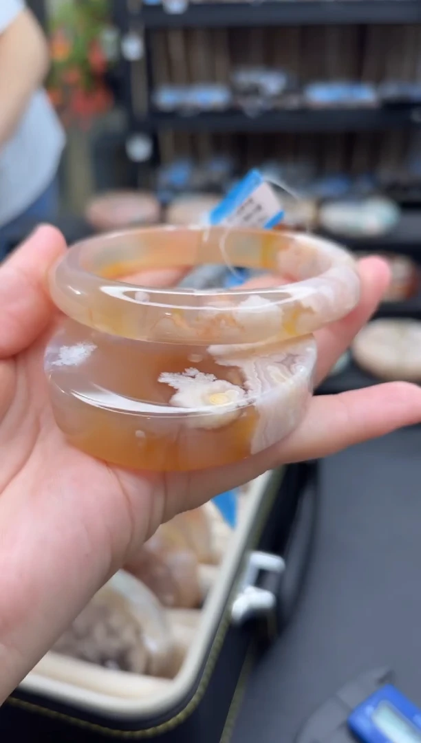 石英质玉手镯未镶嵌244(65圈赠送镯心)