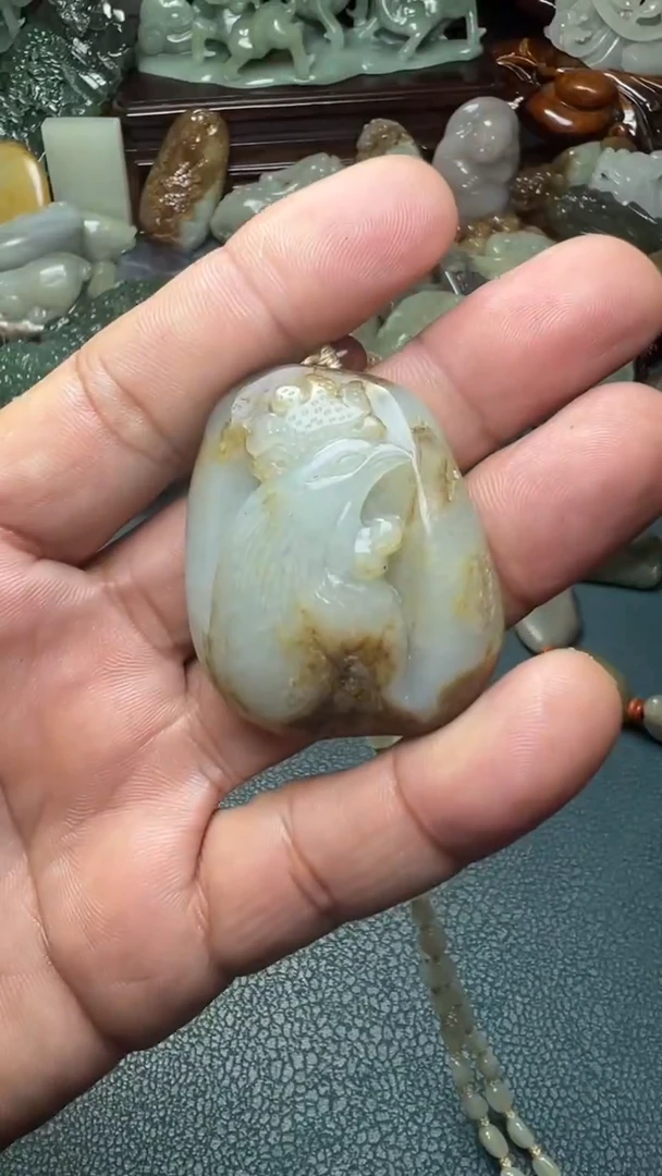 未镶嵌和田玉挂件-