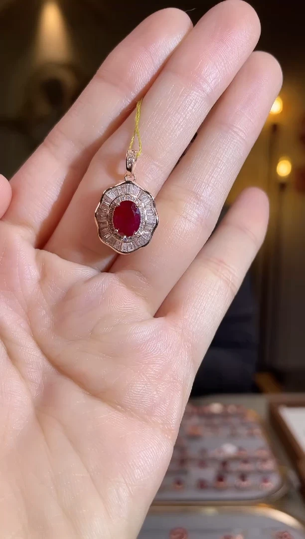 银S925镶嵌颈饰红宝石颈饰