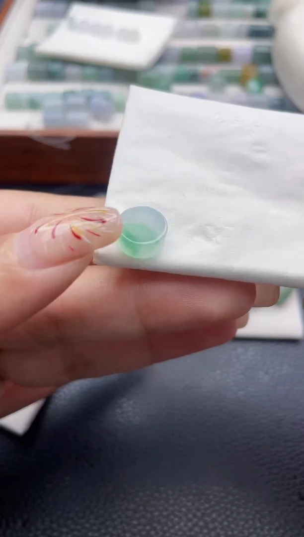 【闪购商品】定制翡翠未镶嵌31971111