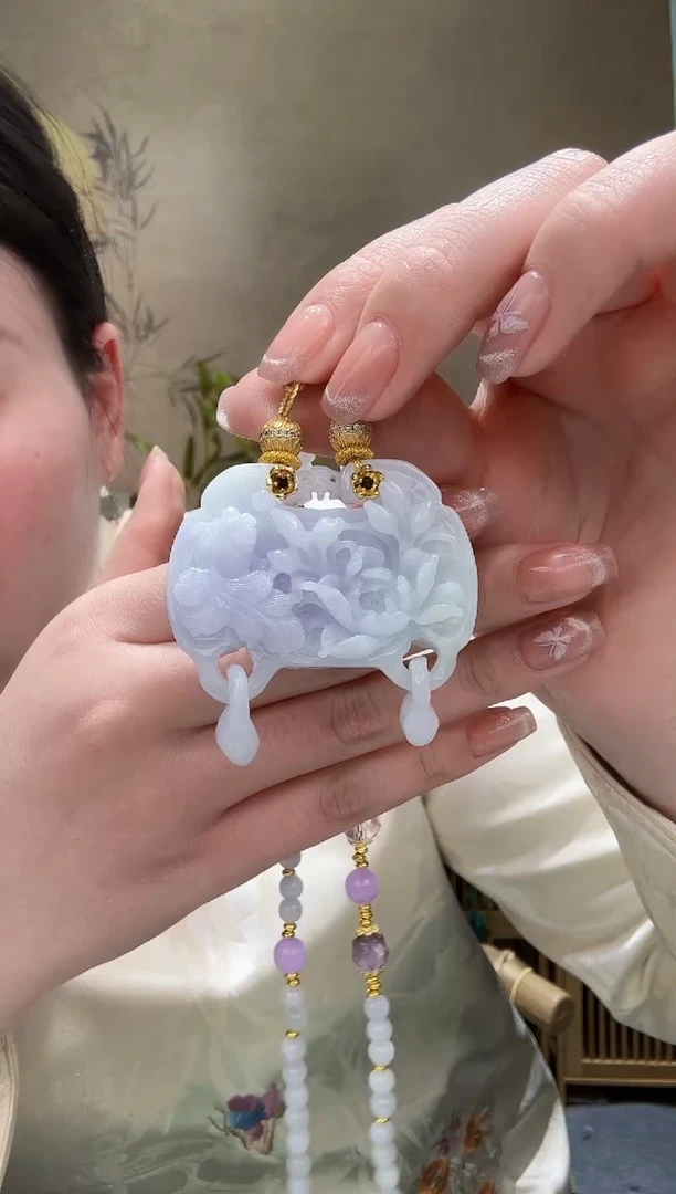 【闪购商品】翡翠颈饰未镶嵌吊坠