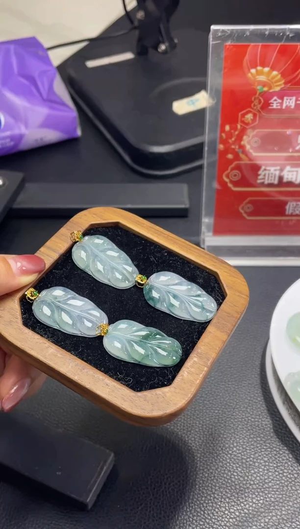 18K金镶嵌定制翡翠DDJ44466/多样性发一件