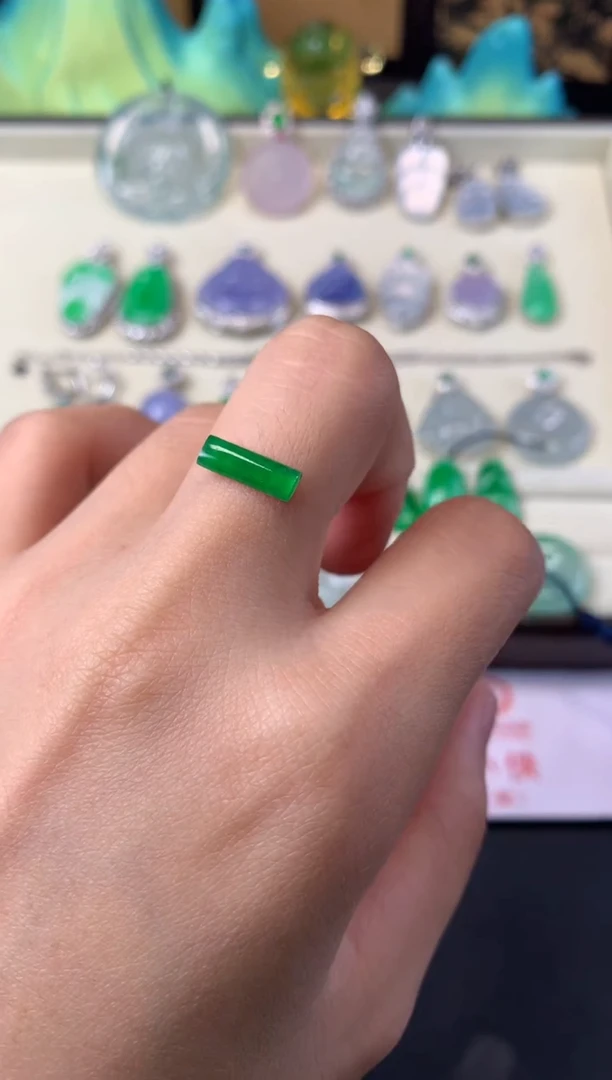 未镶嵌定制翡翠裸石(镶嵌定制)