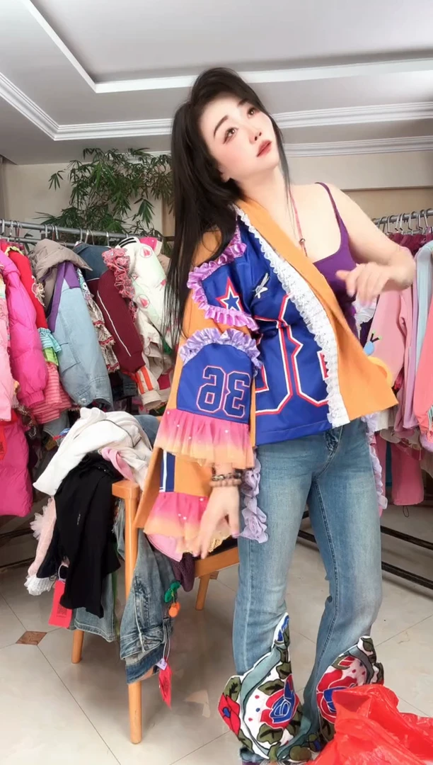 娃*?橘色衬衫外套