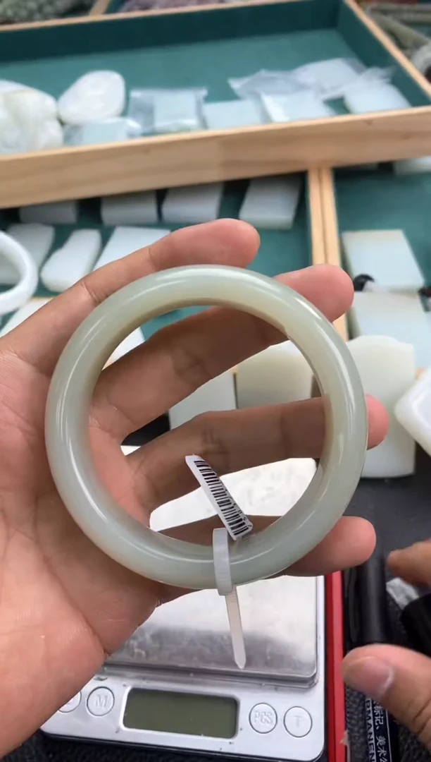 定制和田玉定制手镯63