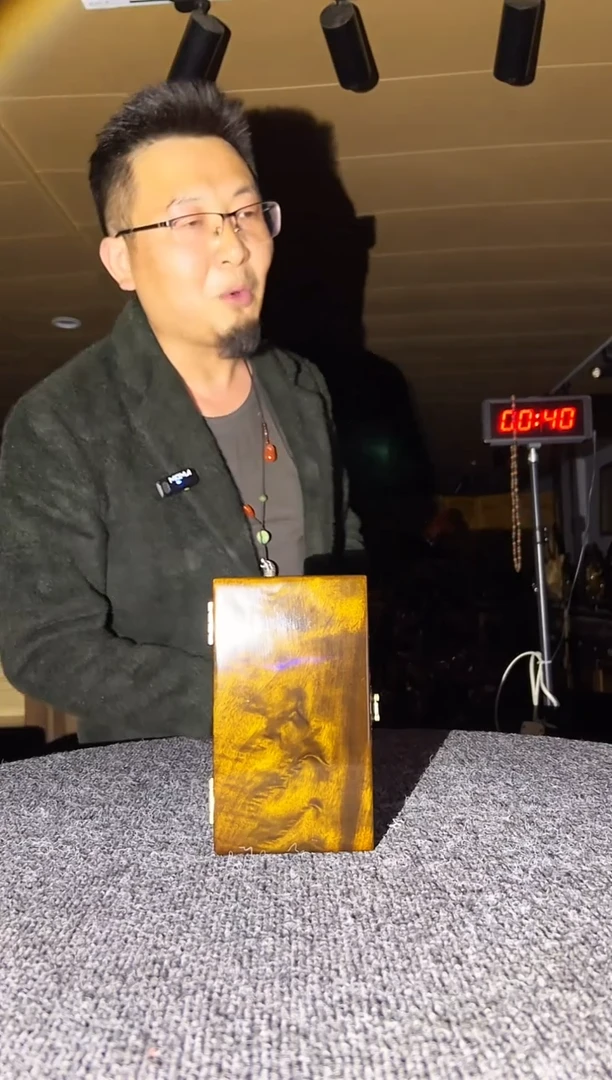 金丝楠木雕款无***粉金丝楠木摆件