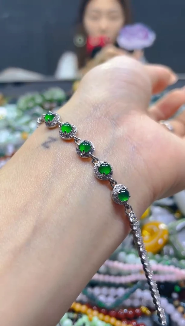 颈饰未镶嵌翡翠多样性择优发货