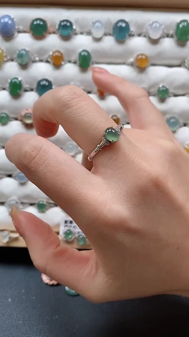 【闪购商品】翡翠戒指银S925镶嵌一物一证一礼盒