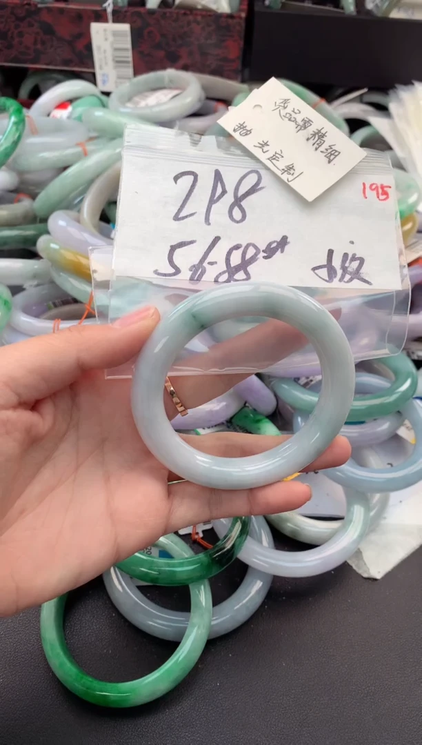 【闪购商品】定制翡翠未镶嵌毛货需精细抛光+多人