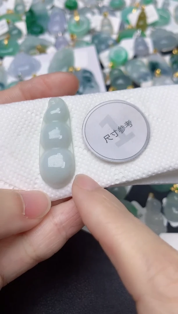 颈饰未镶嵌翡翠天然缅甸A货翡翠