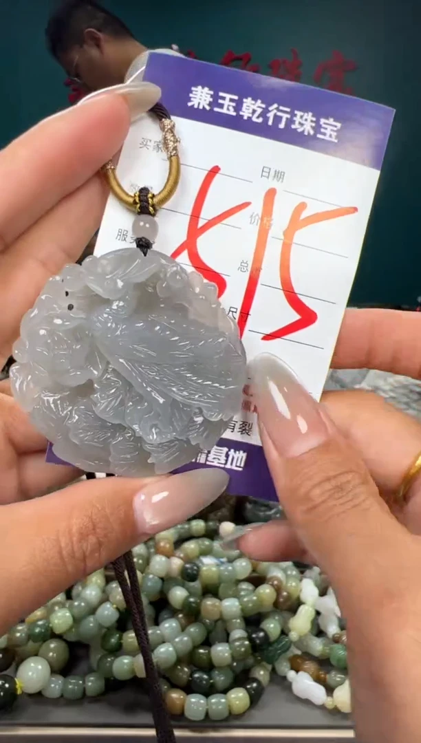 和田玉未镶嵌颈饰和田玉