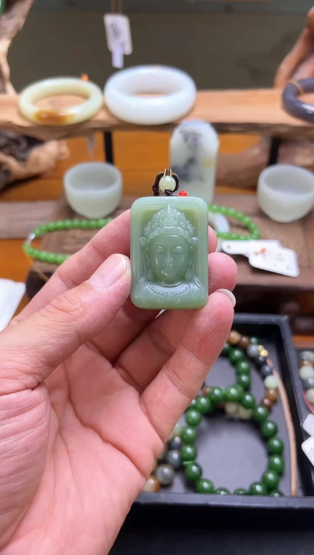 和田玉未镶嵌吊坠(不含链)俄料粉青 观音 多样性发一