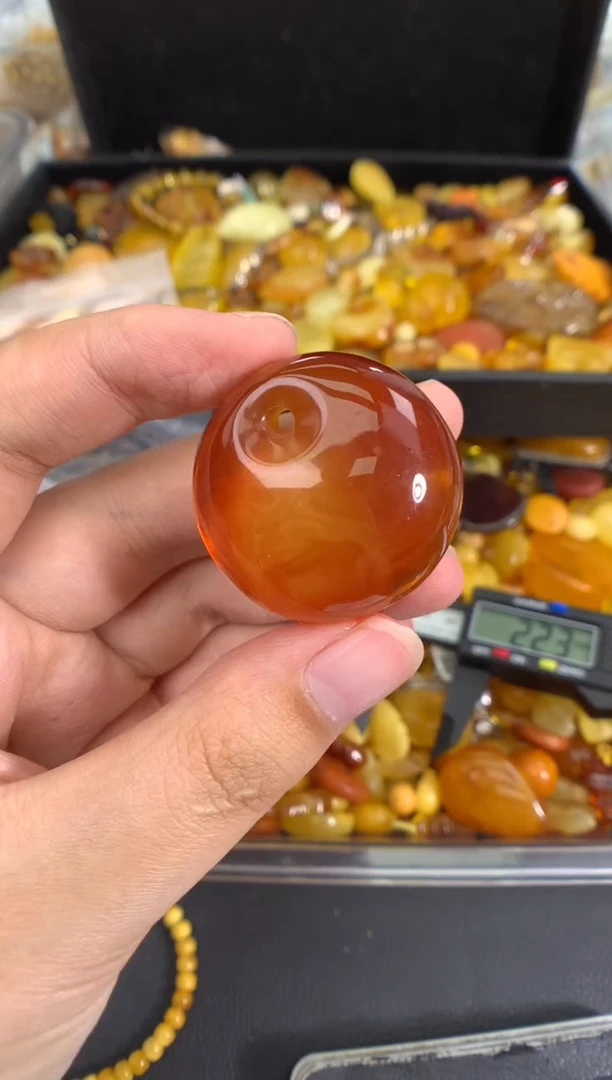 蜜蜡未镶嵌珠宝奇石1