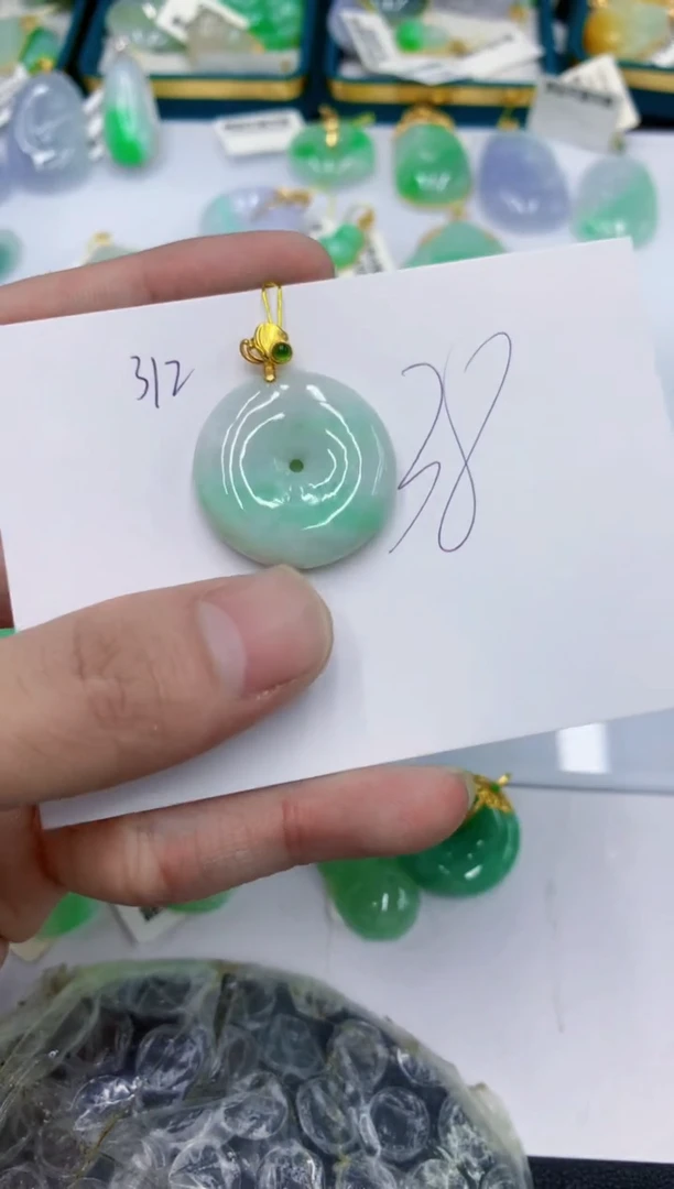 颈饰未镶嵌翡翠1111111