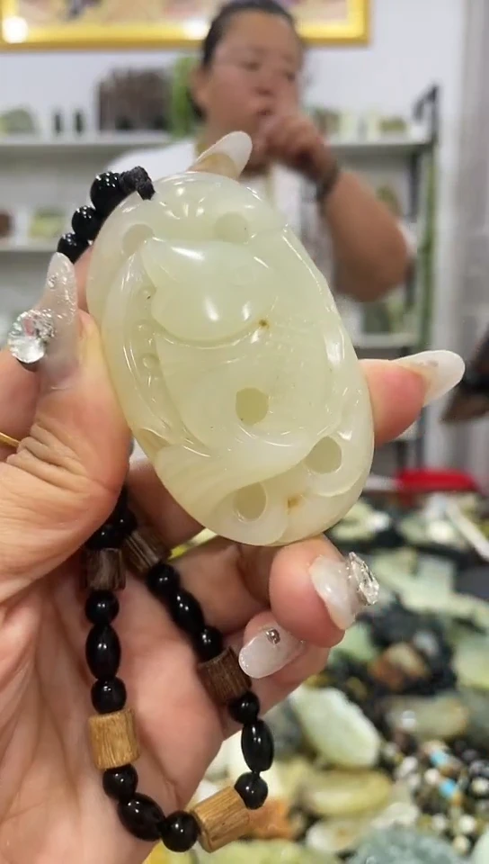 岫玉未镶嵌手把件