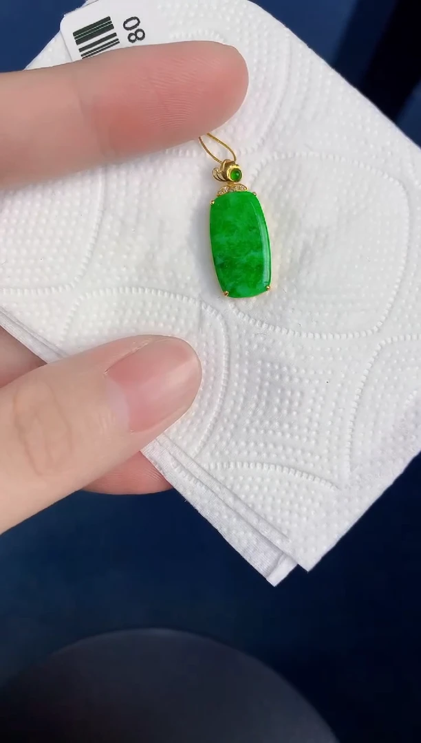 颈饰18K金镶嵌翡翠天然翡翠缅甸A货