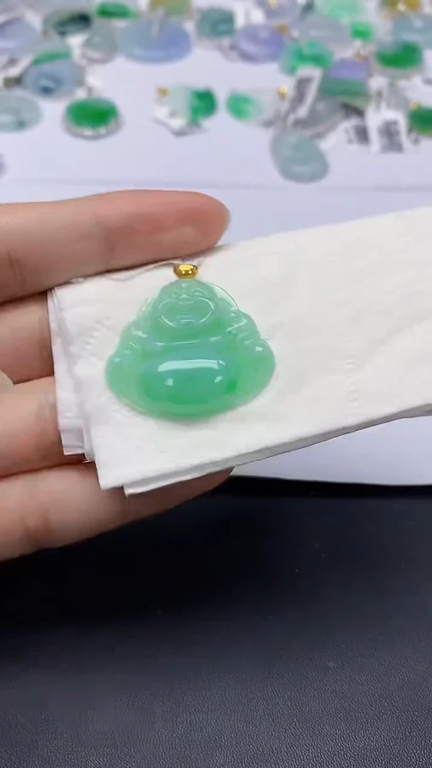 翡翠18K金镶嵌颈饰天然缅甸a货翡翠