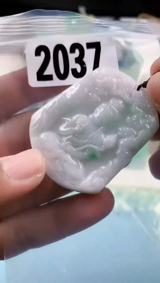 【闪购商品】翡翠挂件未镶嵌天然翡翠吊坠挂件