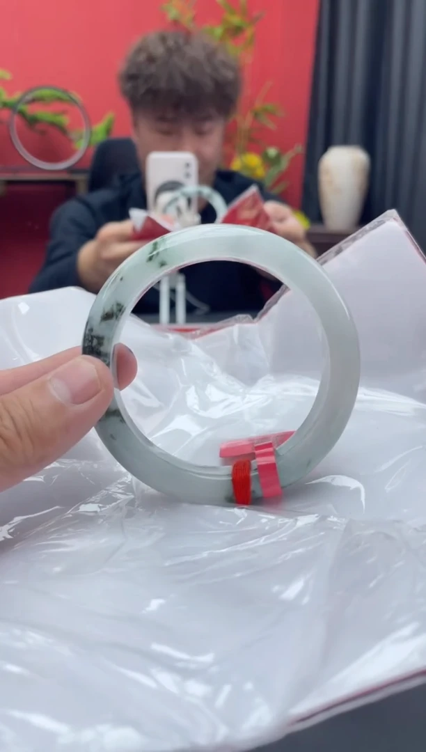 未镶嵌手镯翡翠8