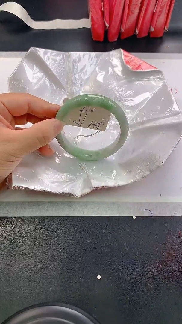 未镶嵌手镯翡翠135