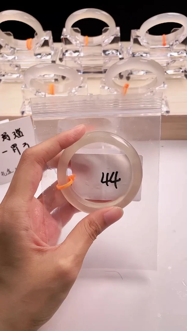 玛瑙/玉髓手镯未镶嵌44-53+