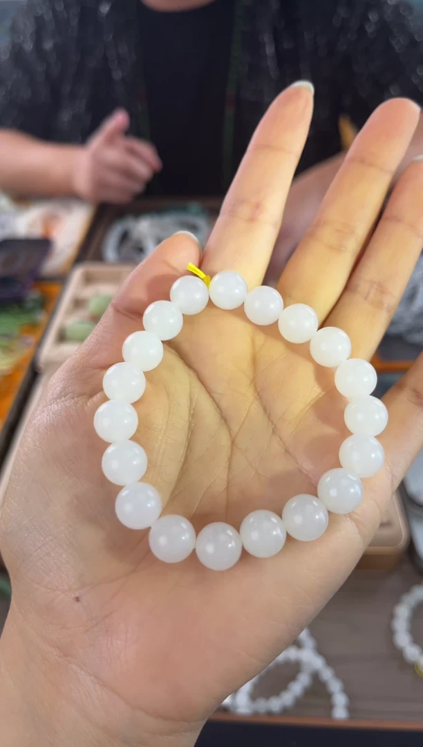 和田玉未镶嵌颈饰和田玉