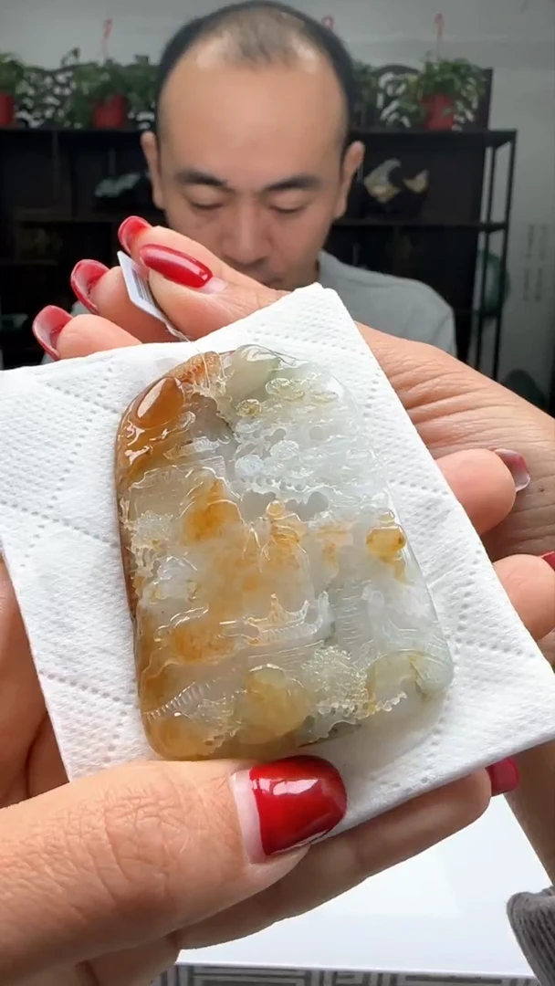 【闪购商品】翡翠颈饰未镶嵌天然翡翠A货吊坠