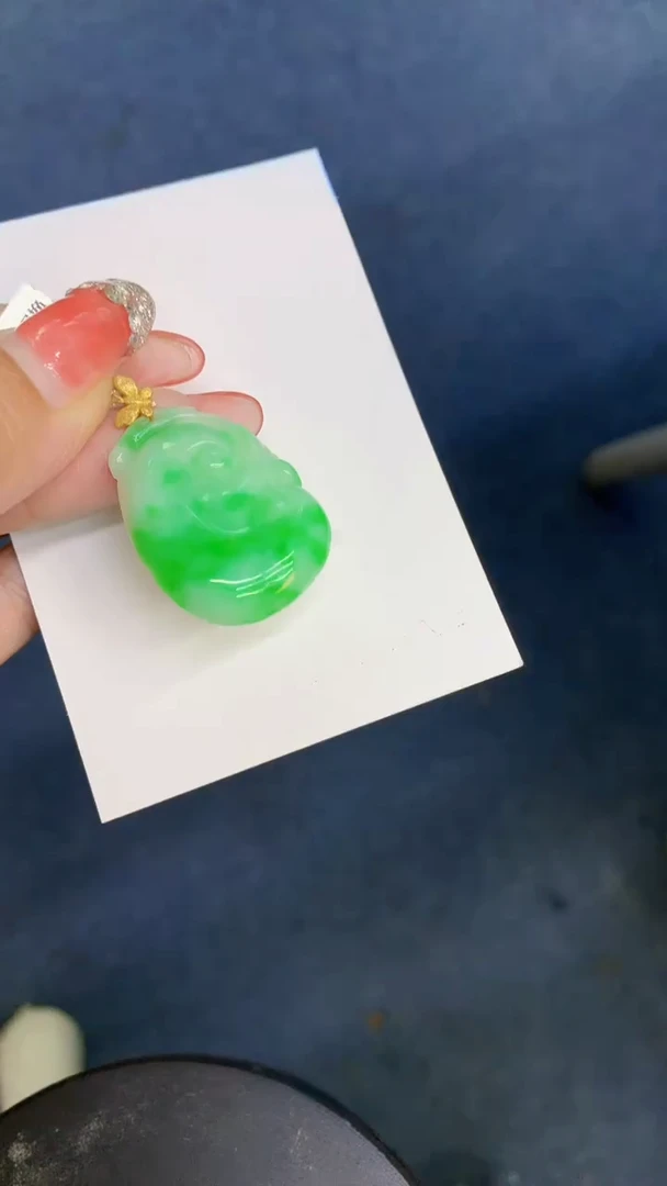 颈饰18K金镶嵌翡翠11