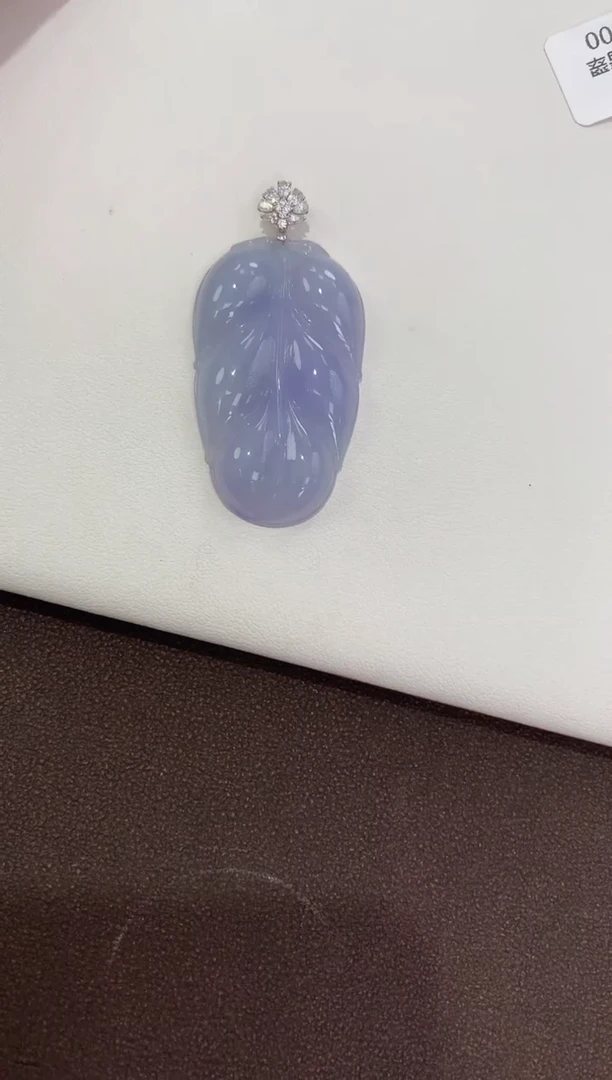 翡翠18K金镶嵌颈饰天然缅甸a货翡翠