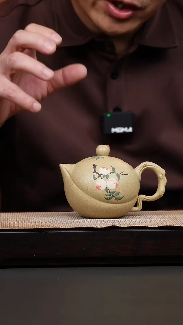 茶壶紫砂本绿泥绘上合桃