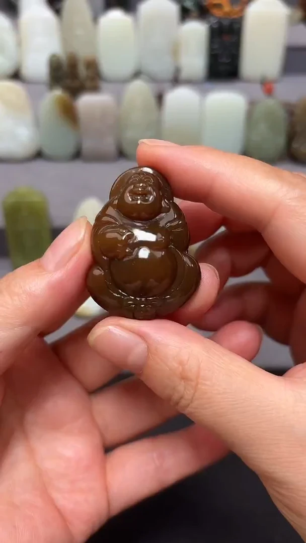 颈饰未镶嵌和田玉.