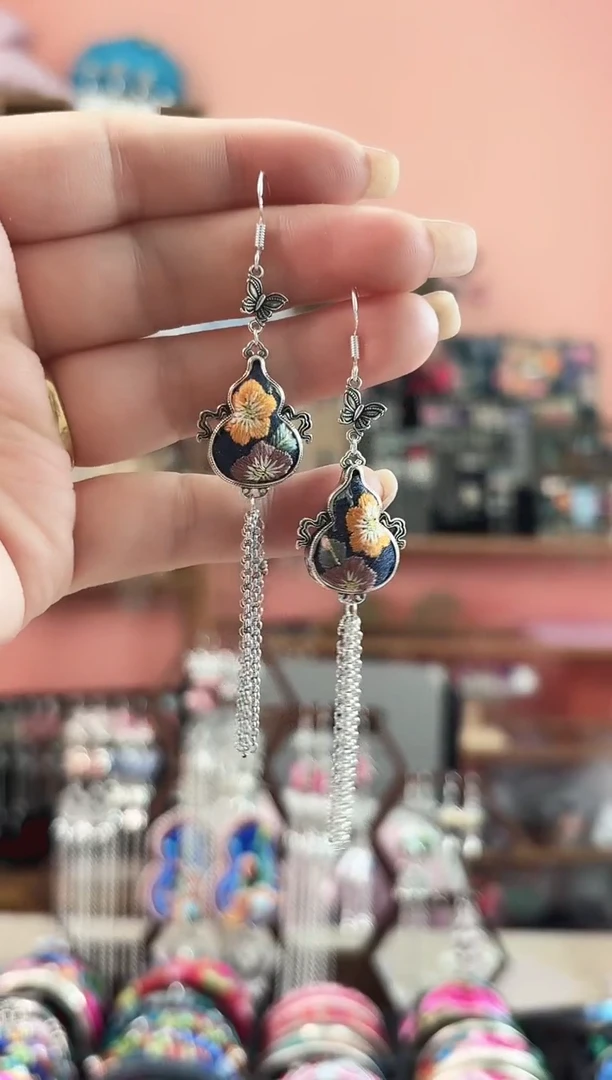 艺枝独绣手工饰品  440