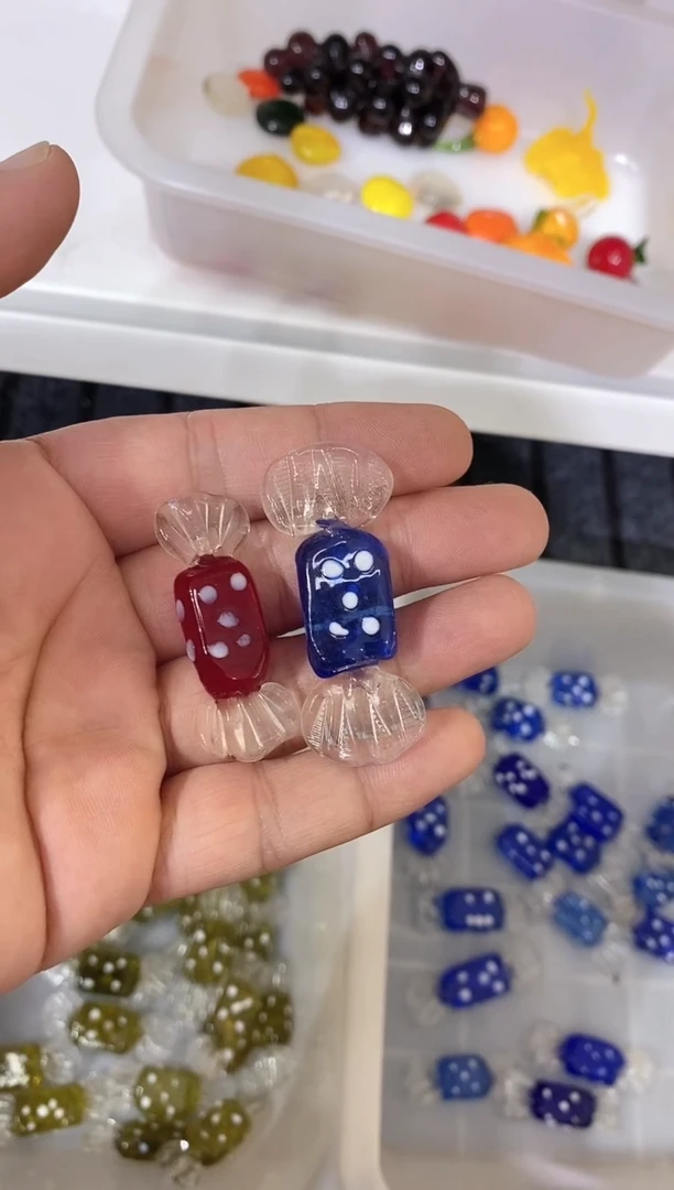 手工艺品琉璃千*2件摆件