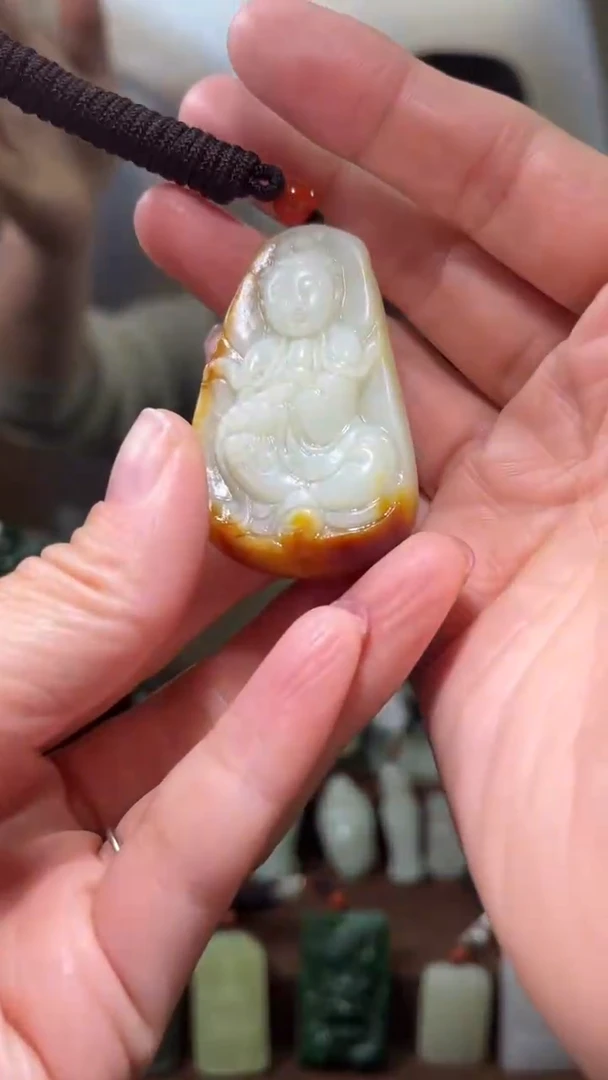 颈饰未镶嵌和田玉`