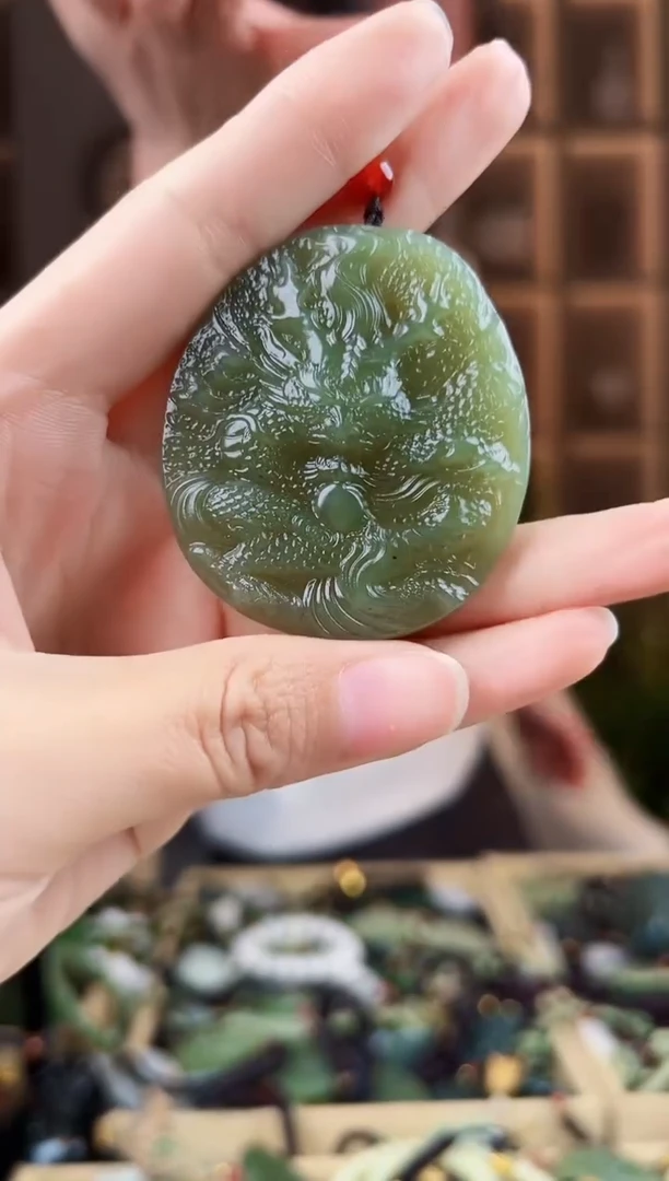 颈饰未镶嵌和田玉拍一发一，多样性发货