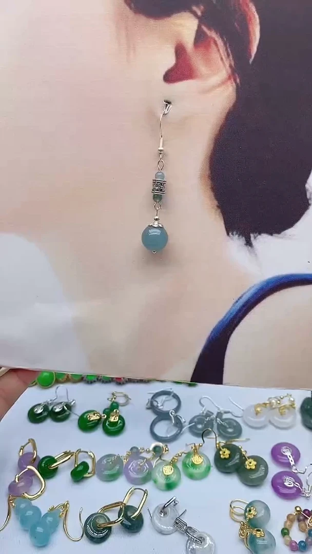 银S925镶嵌石英质玉（天山翠）耳饰30