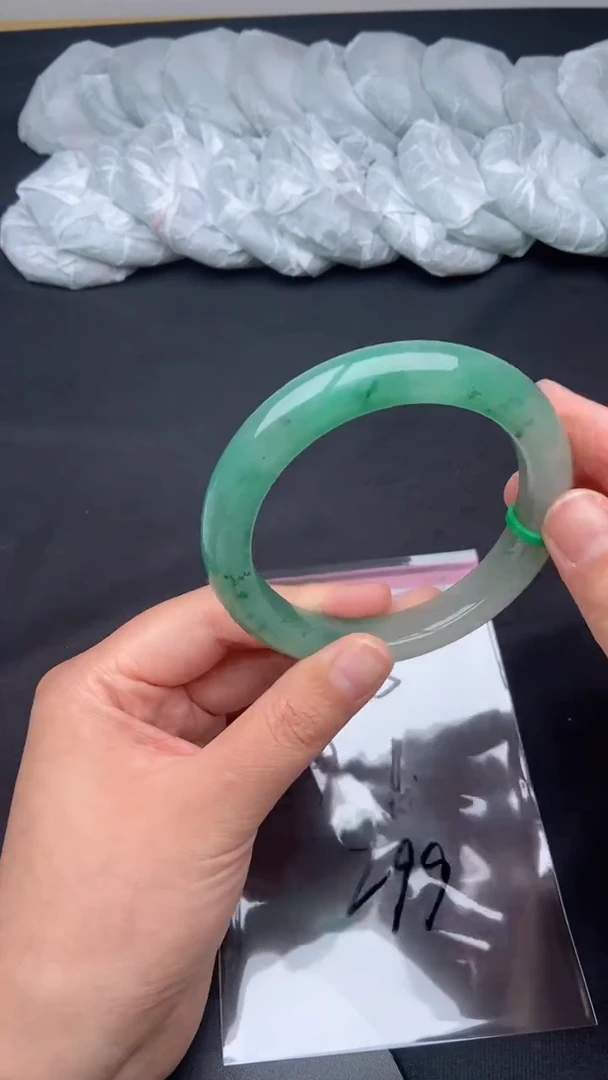 石英质玉（非洲翠）手镯未镶嵌非洲翠拍一发一13