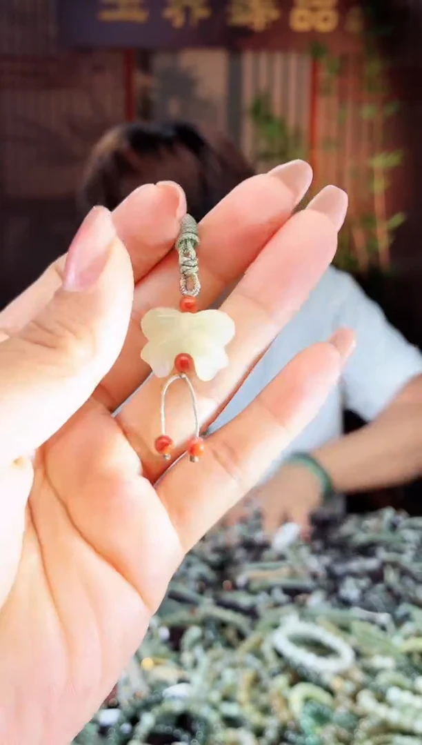 和田玉未镶嵌颈饰拍一发一