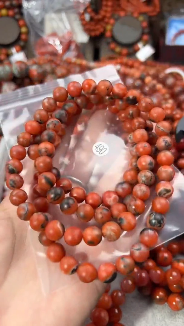 南红玛瑙手串未镶嵌9+