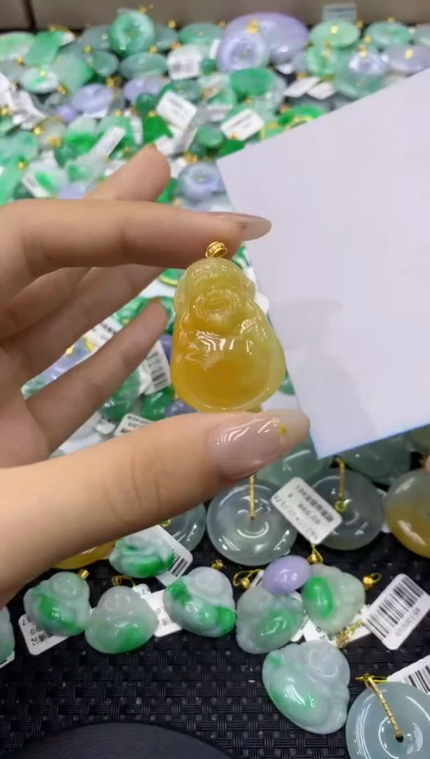 颈饰18K金镶嵌翡翠天然缅甸翡翠A货