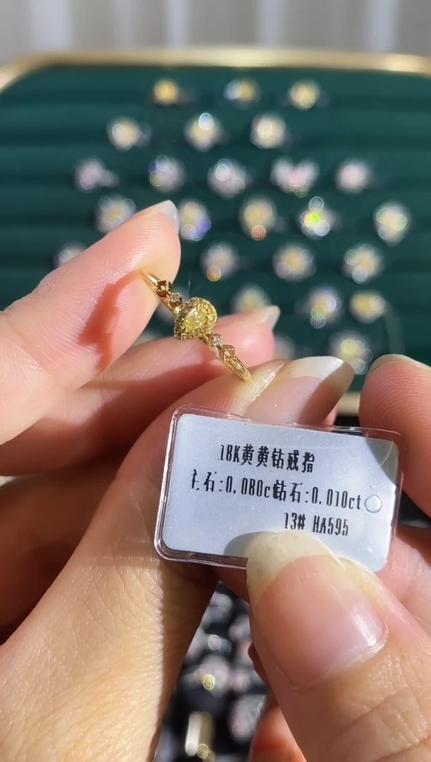 18K金镶嵌戒指钻石002