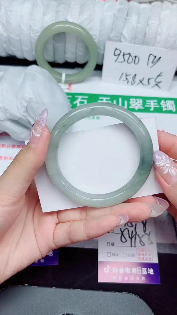 未镶嵌手镯石英质玉379-54/55