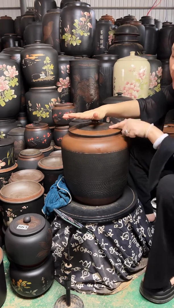 罐瑕疵小茶缸高35cm 跳叨 390