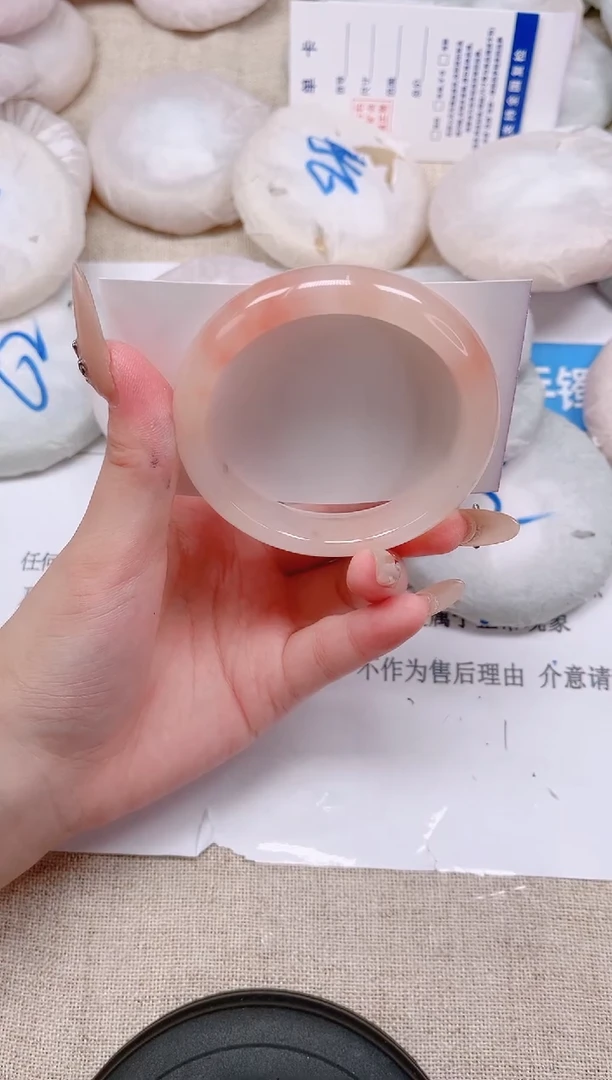 未镶嵌手镯石英质玉151-54桃