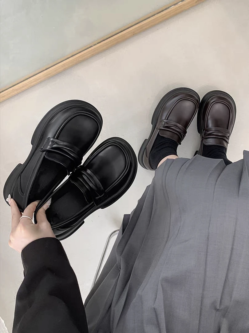 法式厚底粗跟英伦风小皮鞋女2025新款春秋季一脚蹬单鞋黑色乐福鞋