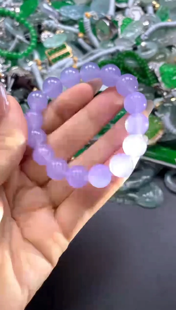 颈饰未镶嵌翡翠(配扣头多样性发其一）20