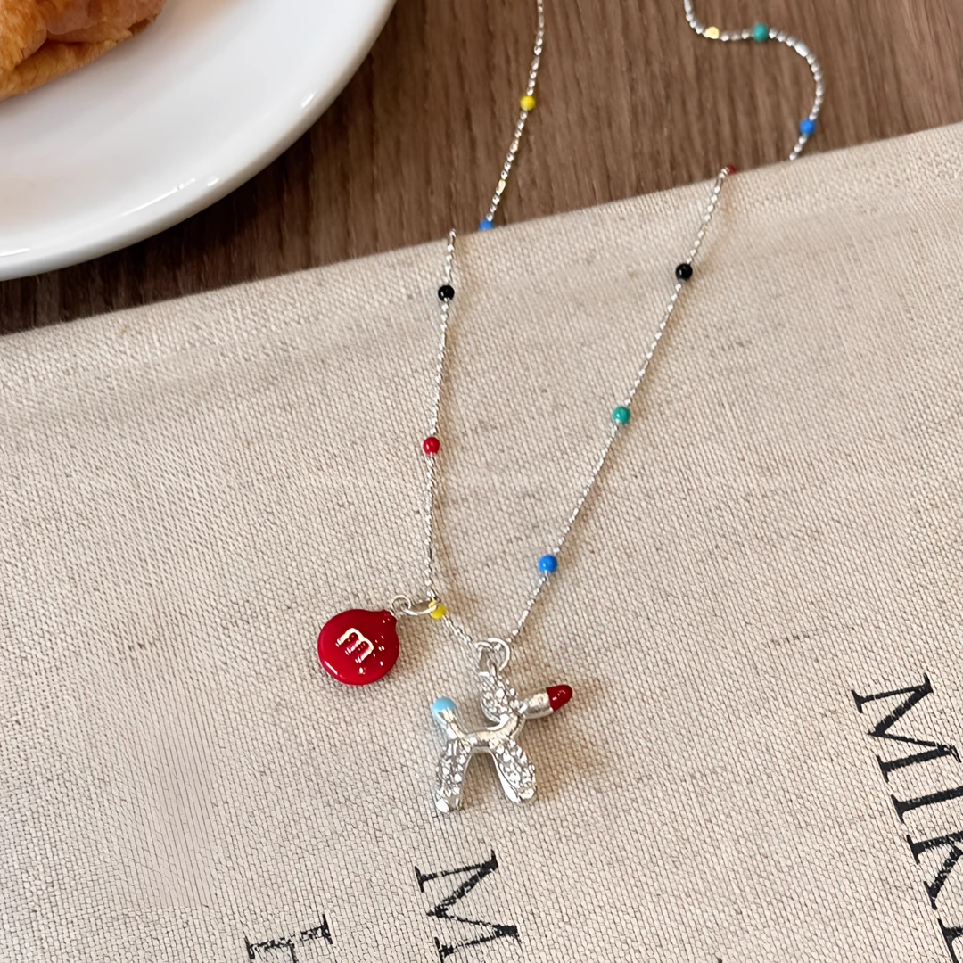 铜合金项链 多巴胺彩色气球狗M豆吊坠项链女新款可爱时尚百搭项链