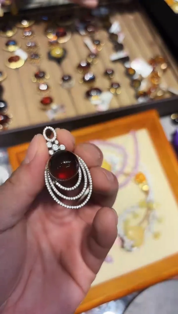 琥珀吊坠(不含链)未镶嵌【多样性发一】